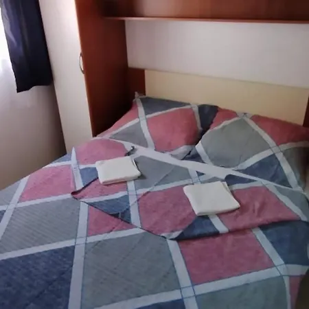 Apartment Natasa Vir