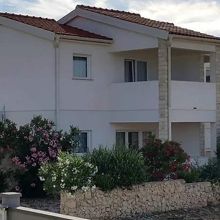 Apartamento Natasa *