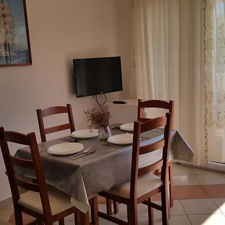 Natasa Apartamento *